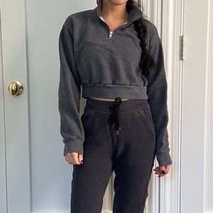 Aritzia Crop Sweatshirt